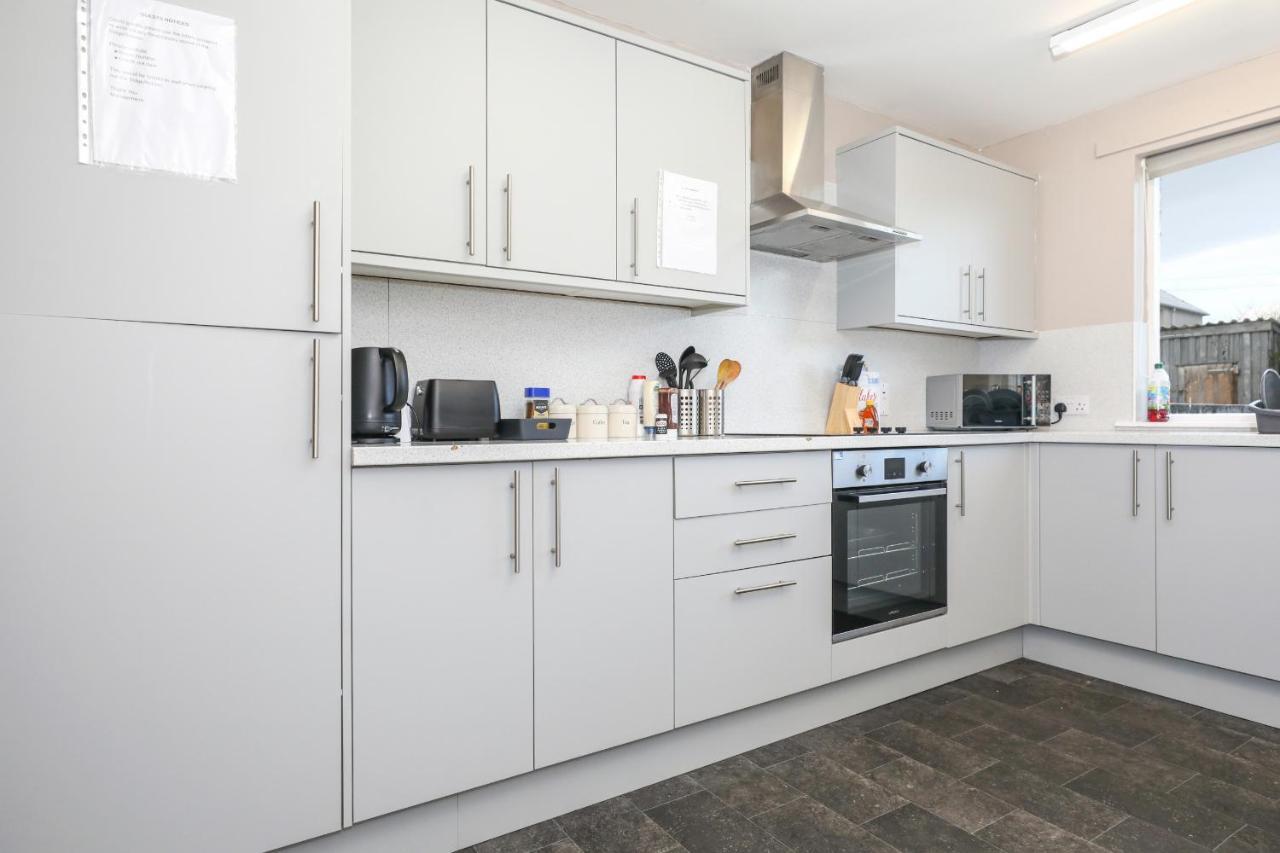 Modern Guest House - Central Inverness - Complimentary Snacks - Free Parking Exterior foto